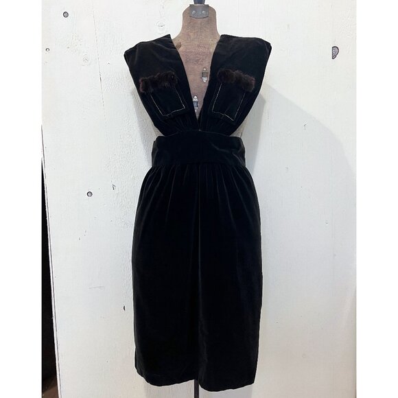 Vintage 1940s Black Velvet Pinafore Dress with Fur Trimmed Pockets Size S/M - Picture 2 of 10